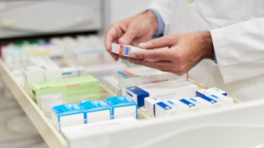 PHARMACIE VAUBAN MATTEI NICE, 260 M² POUR VOUS CONSEILLER ET VOUS GUIDER AU QUOTIDIEN