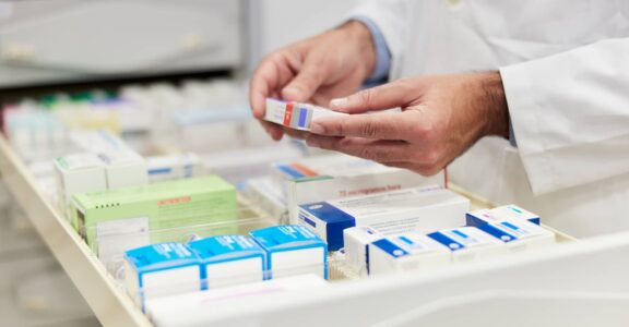 PHARMACIE VAUBAN MATTEI NICE, 260 M² POUR VOUS CONSEILLER ET VOUS GUIDER AU QUOTIDIEN